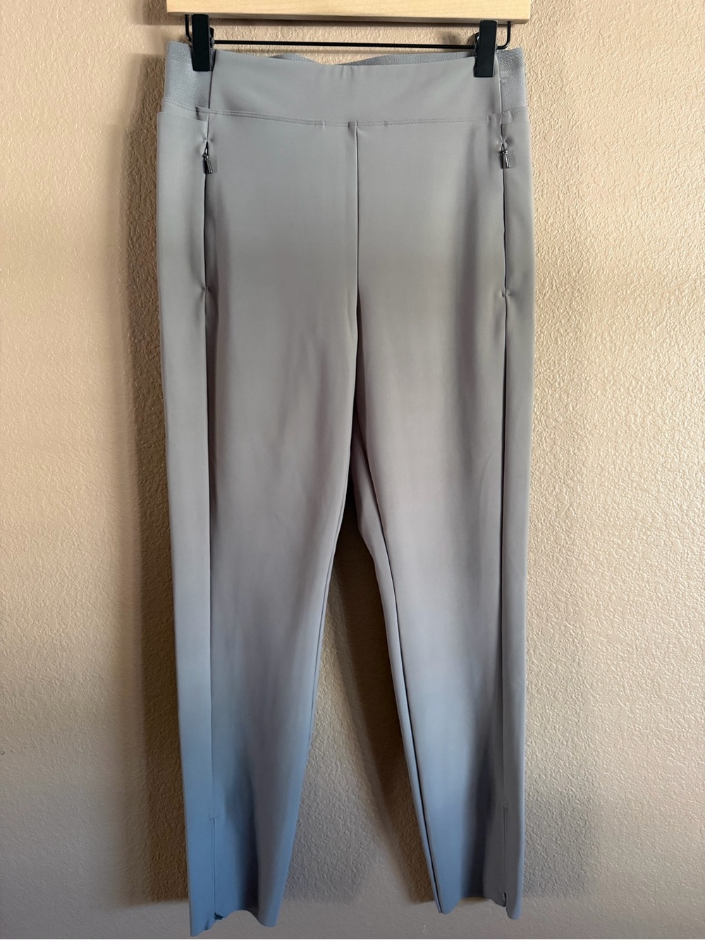 Athleta Light Gray Stellar Leggings Stretch Work Pants Size 8